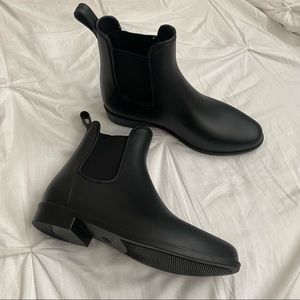 Black Boots